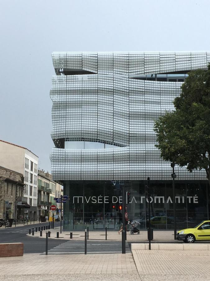 La Chambre Haute Et Son Spa Nimes Ngoại thất bức ảnh