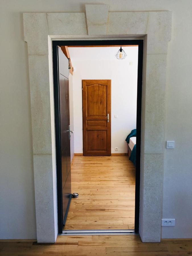 La Chambre Haute Et Son Spa Nimes Ngoại thất bức ảnh