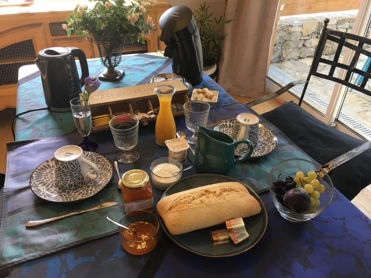 La Chambre Haute Et Son Spa Nimes Ngoại thất bức ảnh