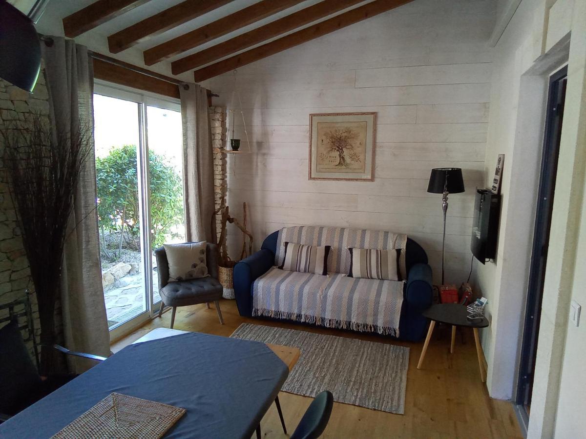 La Chambre Haute Et Son Spa Nimes Ngoại thất bức ảnh