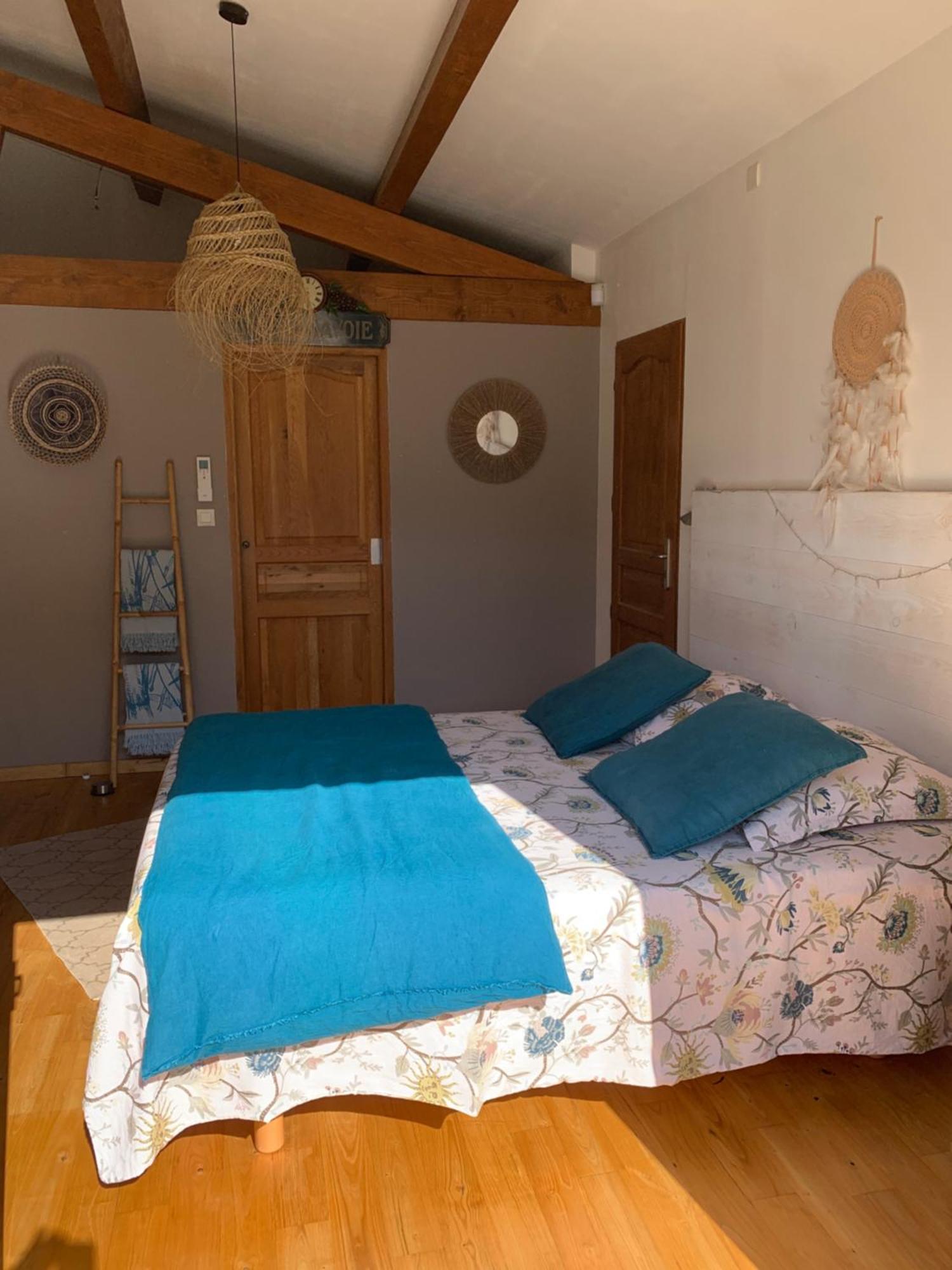 La Chambre Haute Et Son Spa Nimes Ngoại thất bức ảnh