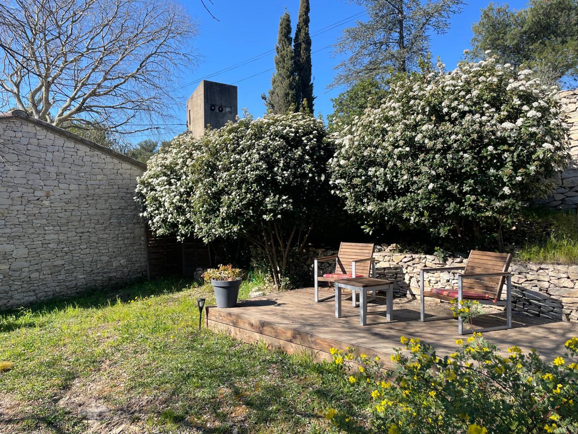 La Chambre Haute Et Son Spa Nimes Ngoại thất bức ảnh